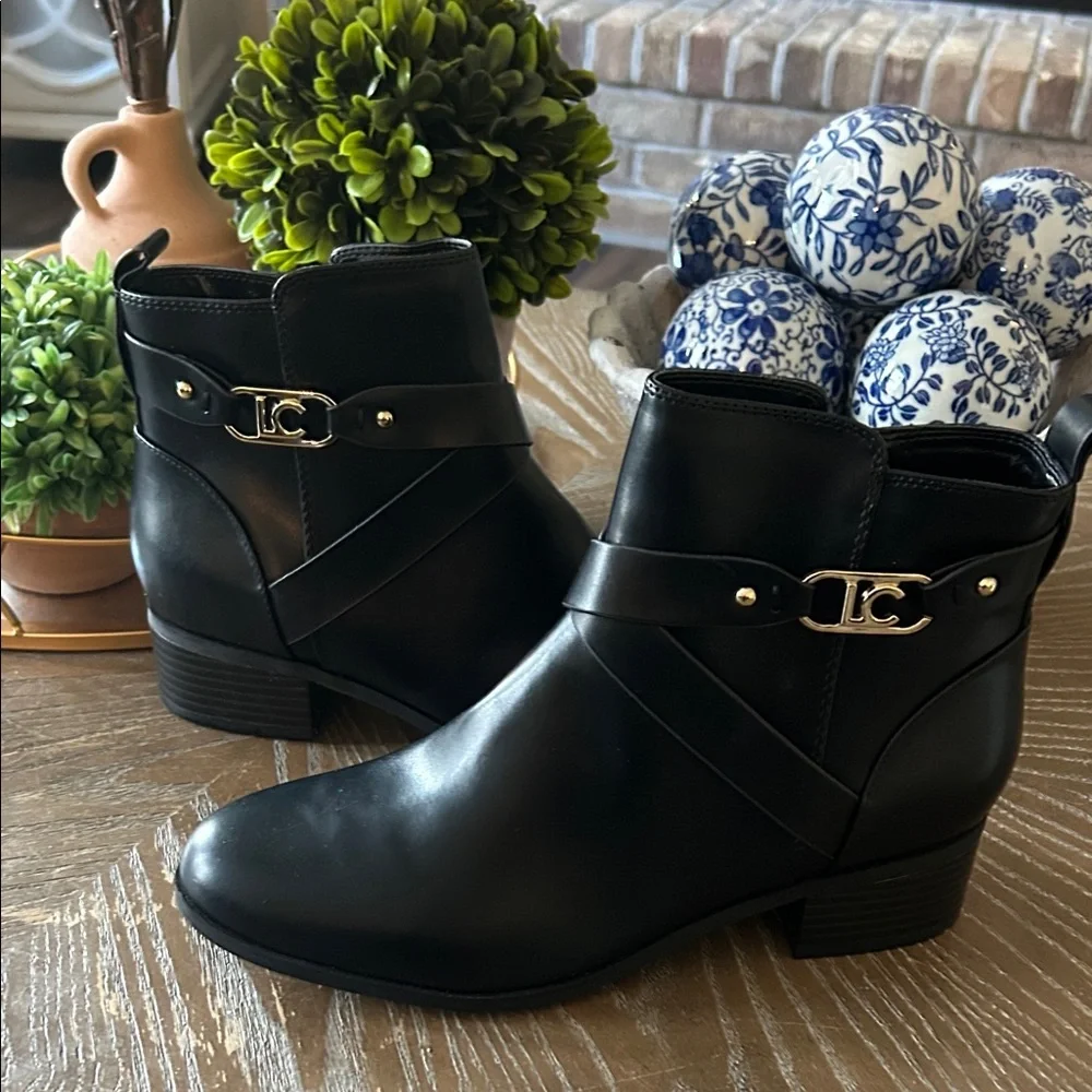 NWOT! Liz Claiborne Black Ankle Boots Low Heel